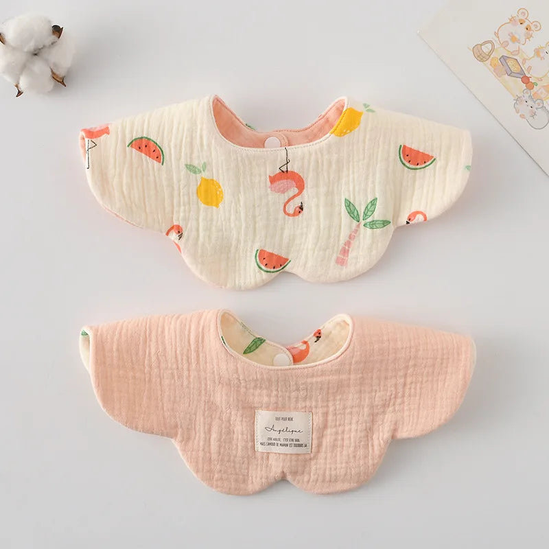 Le Pétale - Petal Shaped Bib
