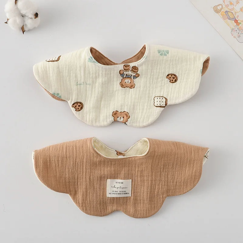 Le Pétale - Petal Shaped Bib