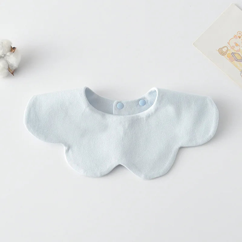 Le Pétale - Petal Shaped Bib