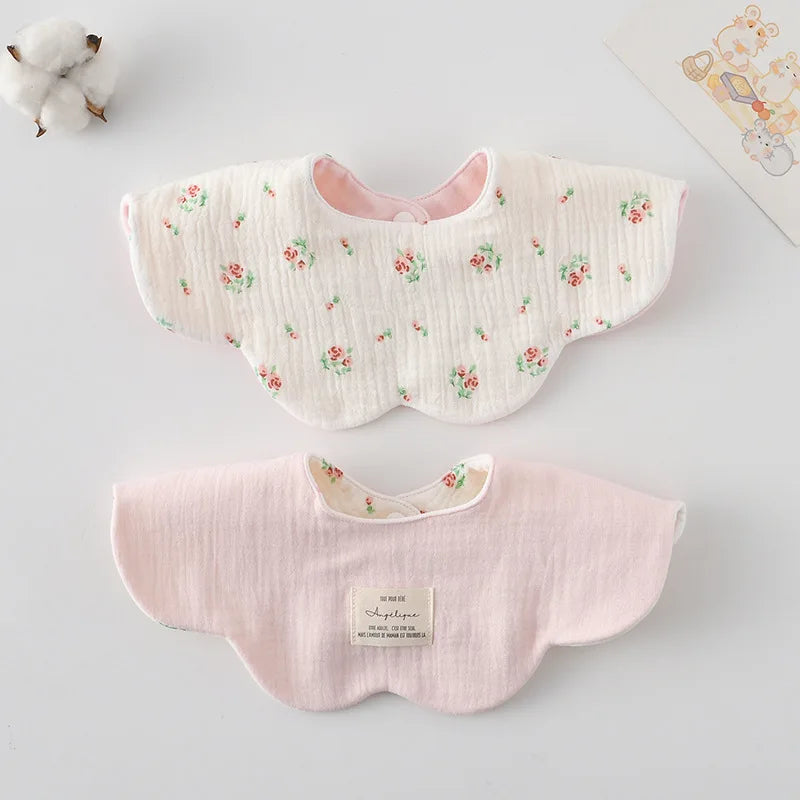 Le Pétale - Petal Shaped Bib