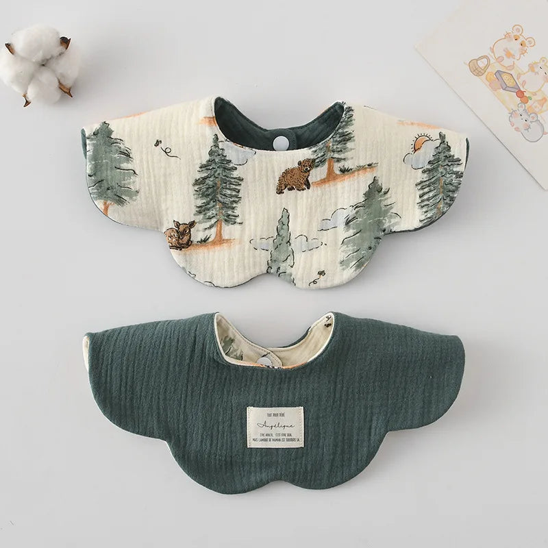 Le Pétale - Petal Shaped Bib