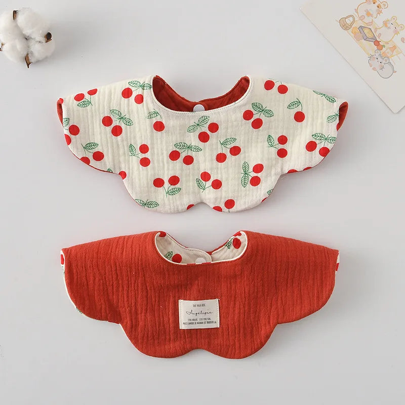 Le Pétale - Petal Shaped Bib