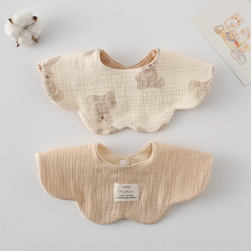 Le Pétale - Petal Shaped Bib