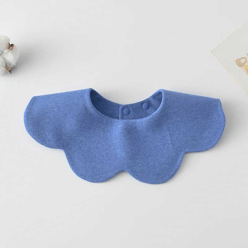 Le Pétale - Petal Shaped Bib