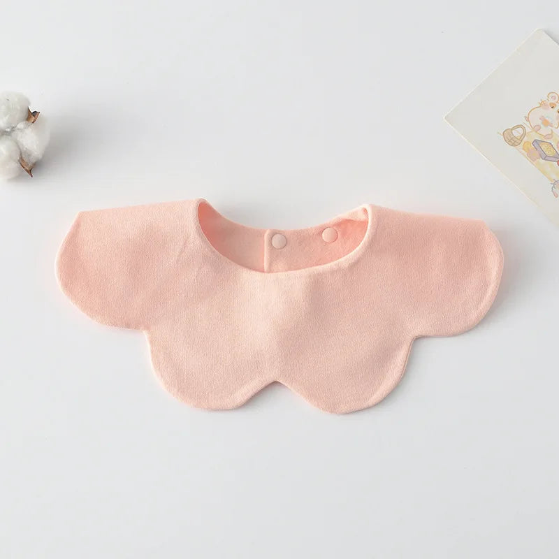 Le Pétale - Petal Shaped Bib