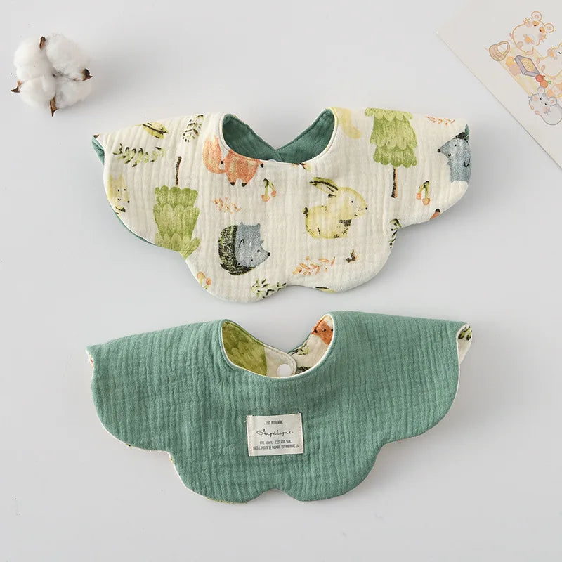 Le Pétale - Petal Shaped Bib