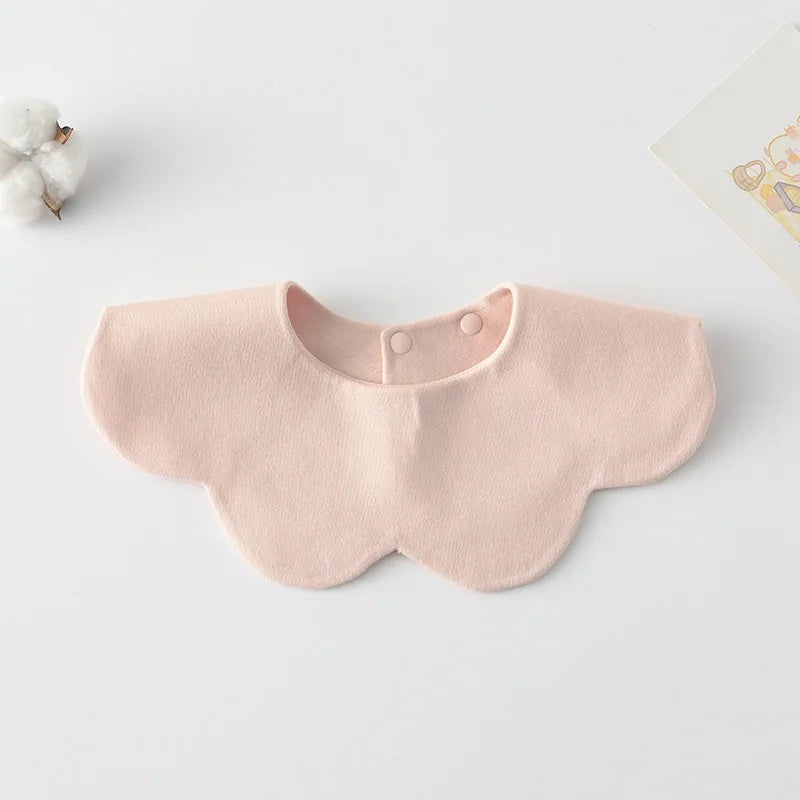 Le Pétale - Petal Shaped Bib