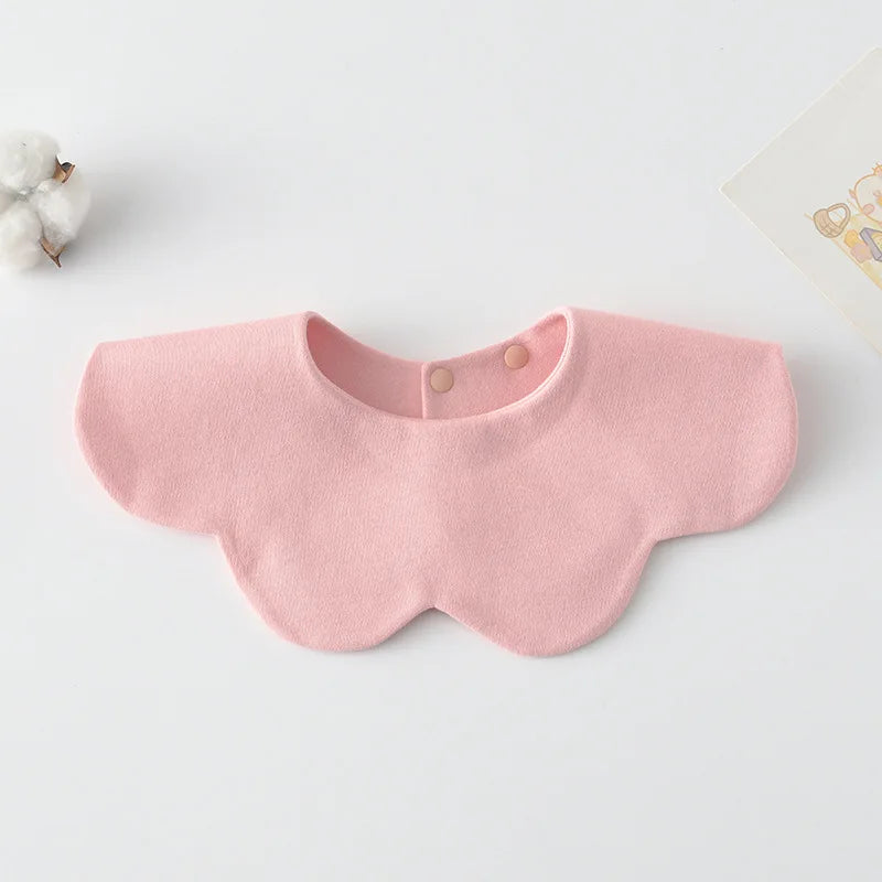 Le Pétale - Petal Shaped Bib