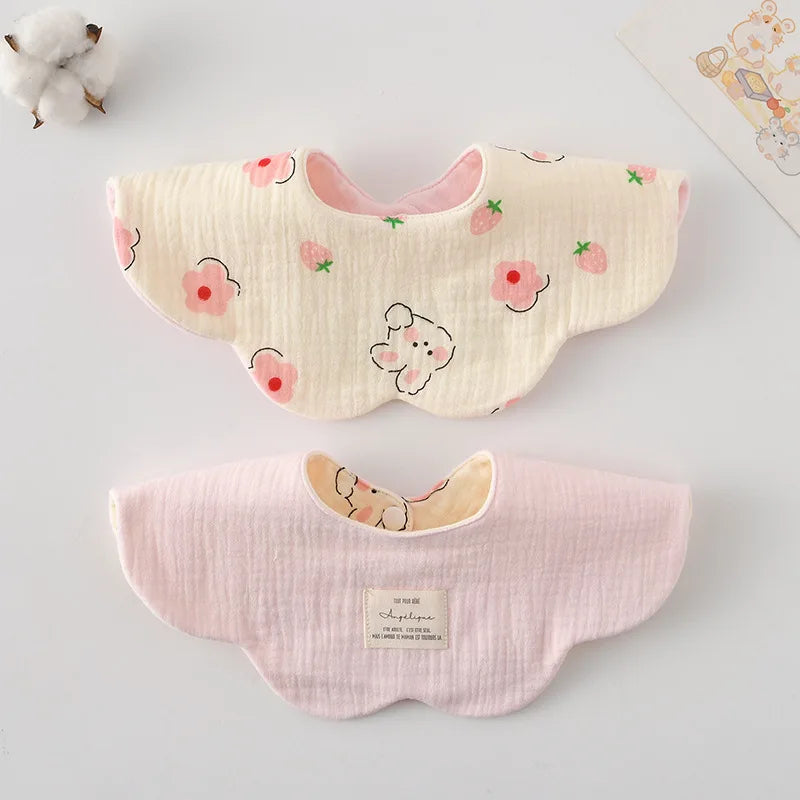 Le Pétale - Petal Shaped Bib