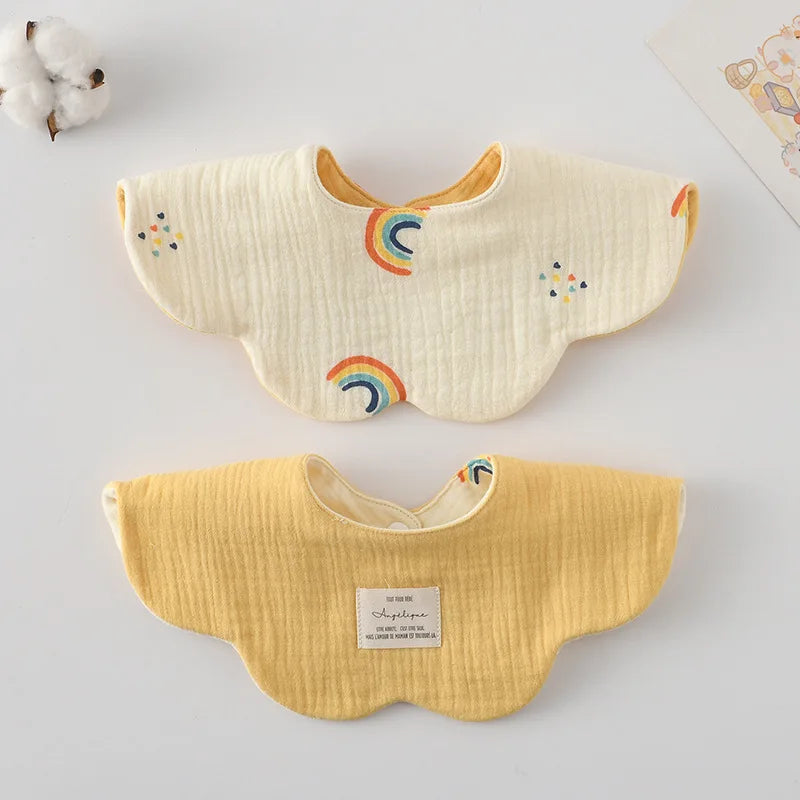 Le Pétale - Petal Shaped Bib