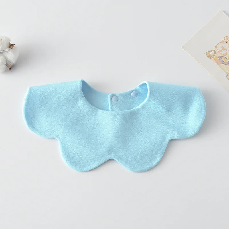 Le Pétale - Petal Shaped Bib