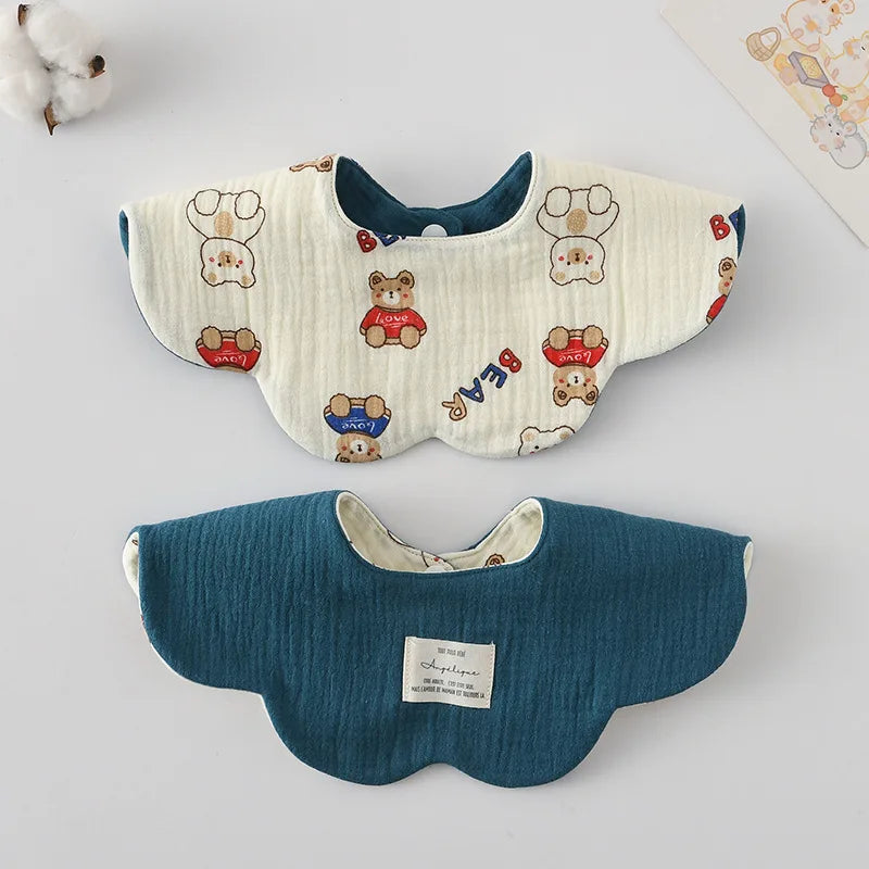 Le Pétale - Petal Shaped Bib