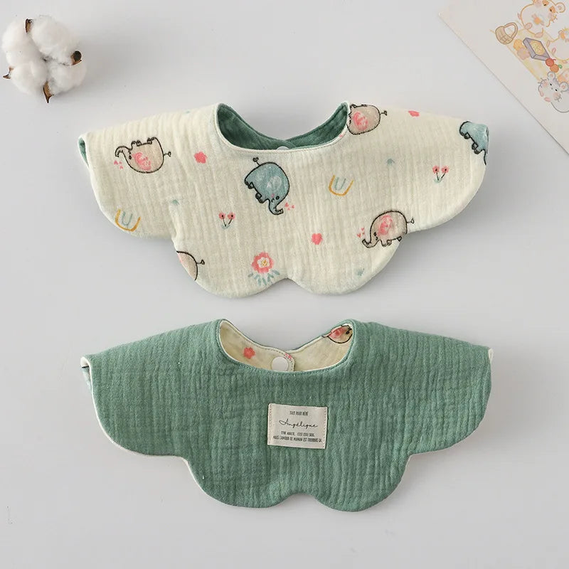 Le Pétale - Petal Shaped Bib